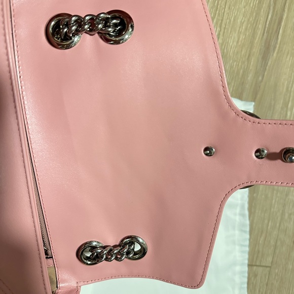 Gucci -GG MARMONT SMALL SHOULDER BAG - Picture 3 of 16